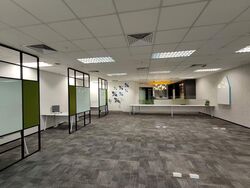 Oue Downtown (D1), Office #537660151